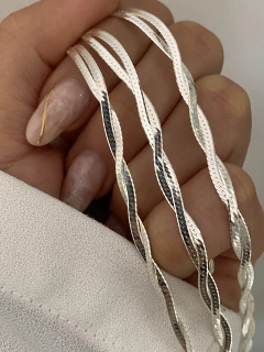 Pulsera modelo 51 en internet