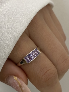 Anillo cubic rectangular (Lila) - comprar online
