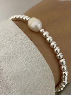 Pulsera modelo 54 bolita 6mm (Perla Natural de Río) chapado 1000