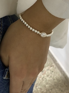 Pulsera modelo 54 bolita 6mm (Perla Natural de Río) chapado 1000 - Vogamayorista