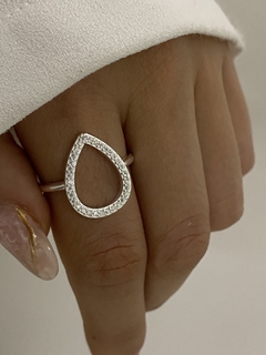 Anillo gota cubic (Importado)