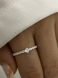 Anillo solitario cubic