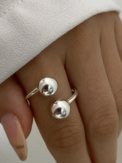Anillo doble bolita (8x8)