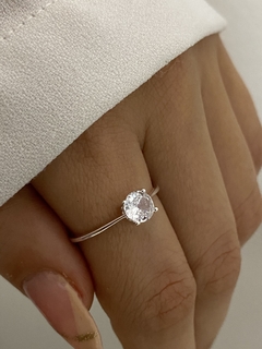 Anillo cubic redondo cristal - comprar online