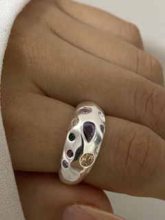 Anillo inflado cubic colores en internet