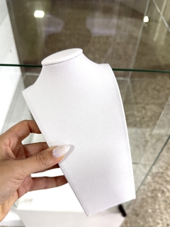 Exhibidor cuello blanco - Vogamayorista