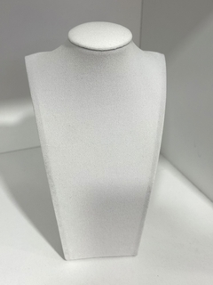 Exhibidor cuello blanco - comprar online