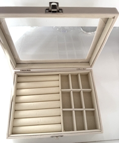 Exhibidor tapa de vidrio beige