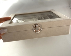 Exhibidor tapa de vidrio beige - comprar online