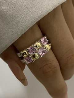 Anillo 4 cubic rosa