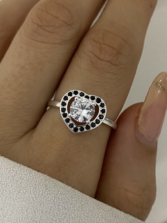 Anillo piedra corazon y cubic negro - comprar online