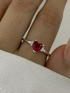 Anillo corazon piedra fucsia - comprar online