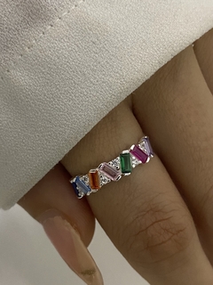 Anillo rectángulos multicolor y cubic
