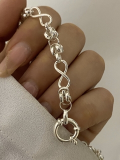 Pulsera modelo 69