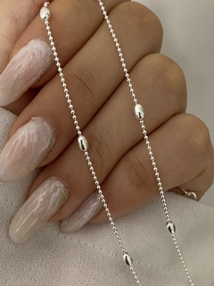 Cadena bolitas ovaladas