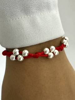 Pulsera hilo rojo entrelazado con bolitas 5mm en internet