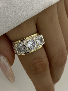 Anillo 3 piedras blanco