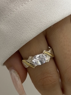 Anillo x piedra blanca