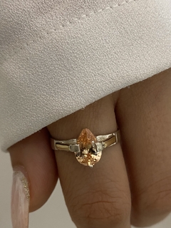 Anillo gota ámbar