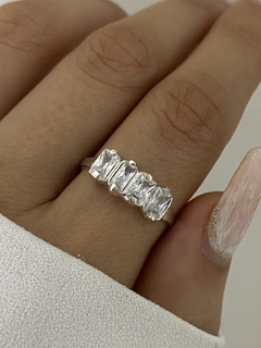 Anillo rectangular 4 piedras - comprar online