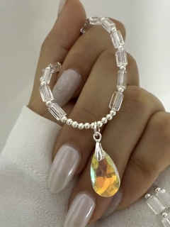 Choker modelo 72 (tubitos transparentes y dije swarovsky tornasolado) - comprar online