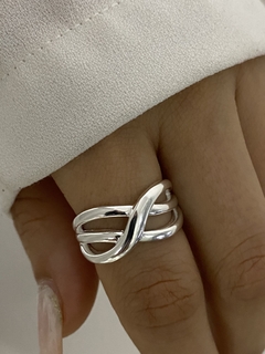Anillo entrelazado (Regulable)