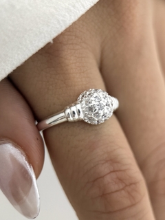 Anillo modelo 737 en internet