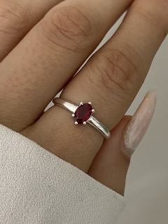 Anillo piedra fucsia en internet