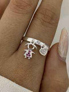 Anillo dije nena en internet