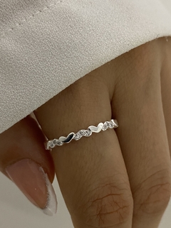 Anillo corazones liso y cubic