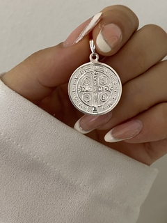Dije modelo 160 chapado 1000
