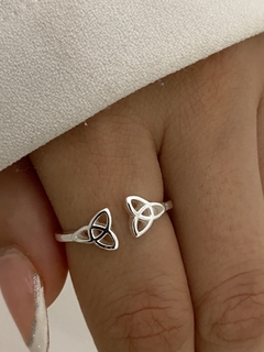 Anillo modelo 25 triqueta ajustable