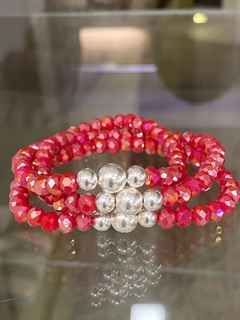 Pulsera elastizada 6mm roja tornasol y 3 bolitas