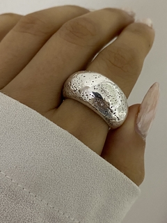 Anillo modelo 143 inflado en internet