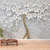 Papel de Parede Floral 3D com Ramos Dourados e Pétalas Brancas Sofisticadas