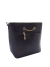 Bolsa transversal preta com textura plissada e detalhe dourado na internet