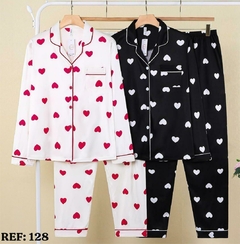 Pijama Americano Off White c Vies e Corações Vermelhos - comprar online