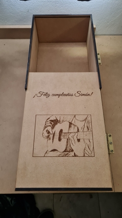 Caja vino y copa
