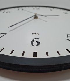 Reloj Blanco y Negro MDF en internet