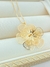 COLAR COM PINGENTE MAXI FLOR FOLHADO A OURO