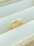 ANEL QUADRADO COM ACABAMENTO OVAL FOLHADO A OURO