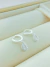 BRINCO ARGOLA DE CLICK CRAVEJADA COM PENDENTE GOTA PRATA 925