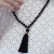 Collar japamala piedra volcánica negra rosario budista para usar en tus prácticas de meditación o como un collar de protección diaria. Gestioná tus emociones y encontrá paz interior.