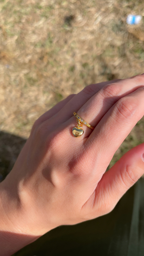 Anel com pingente coração