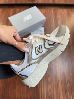 NB 530 BEGE/OFF - comprar online