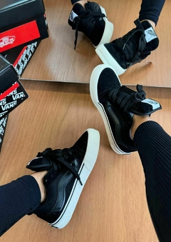 Vans Knu Black na internet