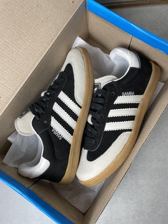 SAMBA EM COURO BLACK/ BEGE - CAROL STORE 