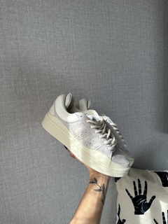 CAMPUS BAD BUNNY BEGE - comprar online