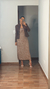 VESTIDO MIDI HAILEY (POA OFF FUNDO MARROM) na internet