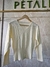 BLUSA TRICOT DECOTE V CANELADA NA BARRA OFF WHITE - comprar online